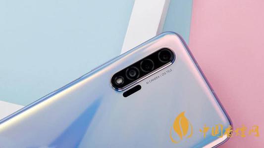 華為手機銷量或跌八成!華為手機是否會降價?