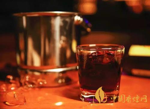 可樂(lè)桶是什么酒 非常火爆的可樂(lè)桶調(diào)配方法介紹
