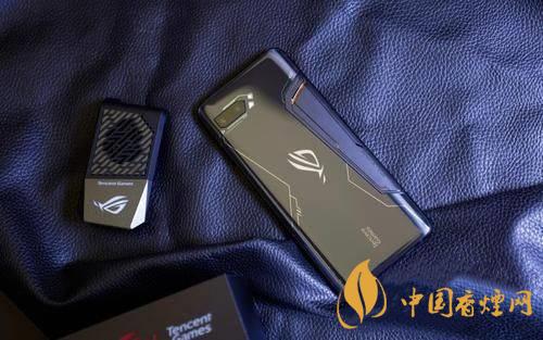 華碩ROG游戲手機4參數配置 華碩ROG游戲手機4性能分析