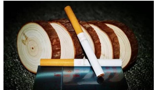 黃鶴樓游泳回歸,爺爺輩最喜愛的香煙品牌