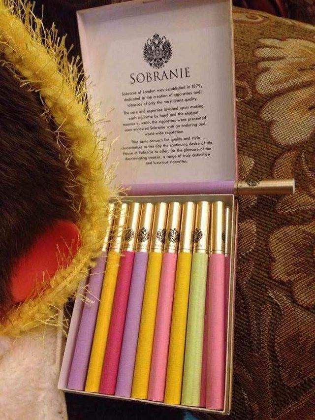 10元進口女士香煙排行榜,圣羅蘭香煙你見過嗎