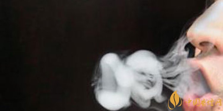 抽煙怎么吐煙圈,吐煙圈是種藝術