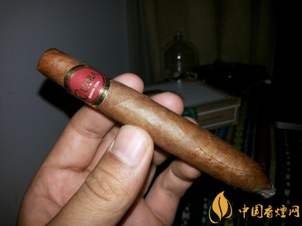 古巴雪茄(庫(kù)阿巴慷慨)價(jià)格表圖 庫(kù)阿巴慷慨雪茄多少錢